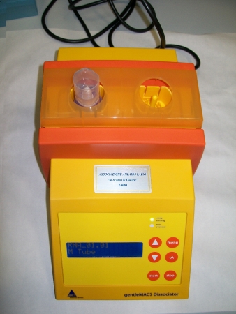 2010 – Donato un Dissociatore