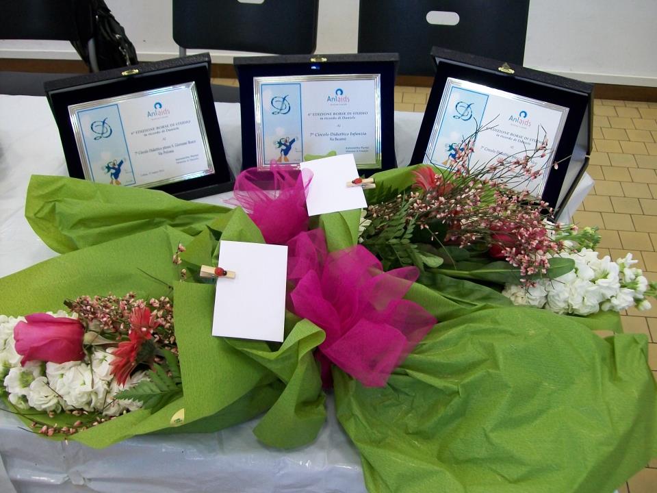 2008 – Istituzione 4 borse di studio